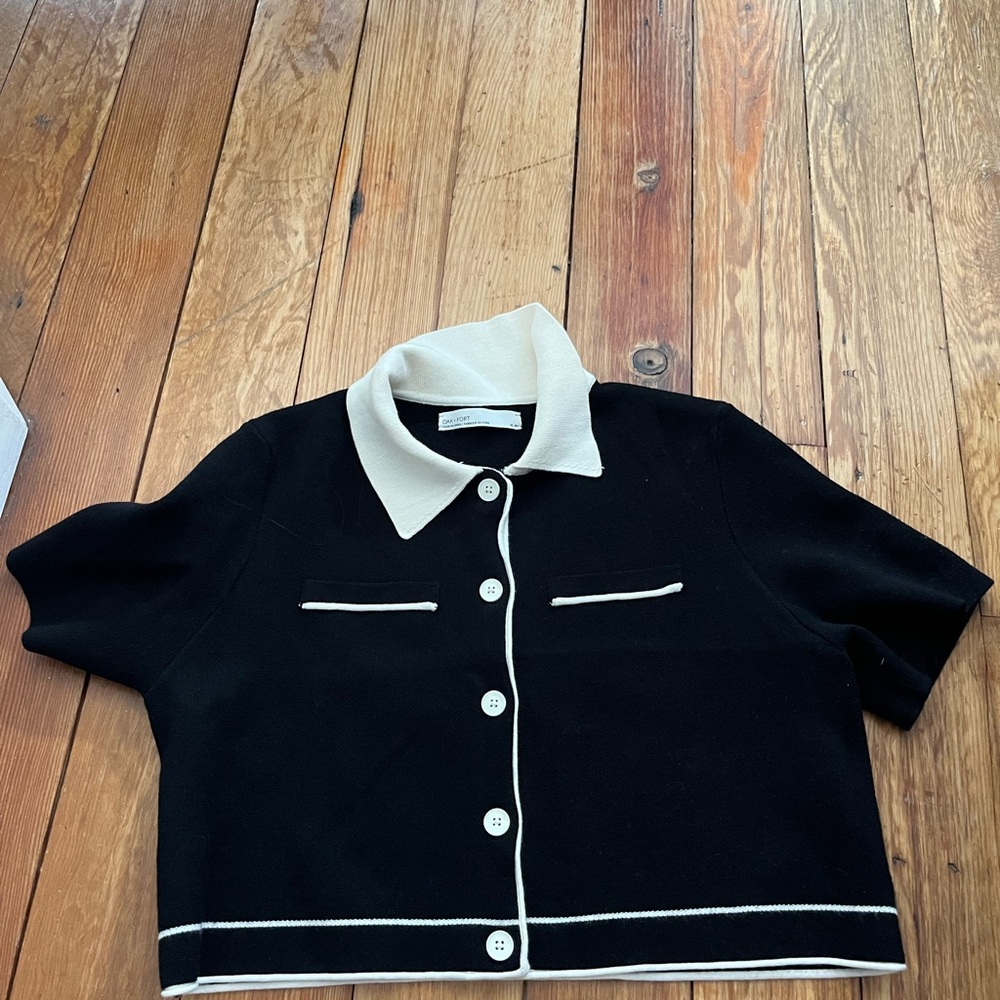 OAK + FORT Black and Cream Collared Top